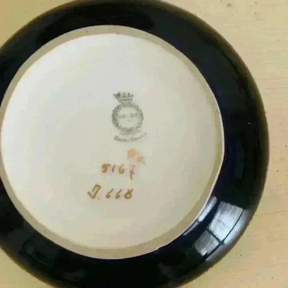 Vintage Trinket Box - Picture 3 of 4